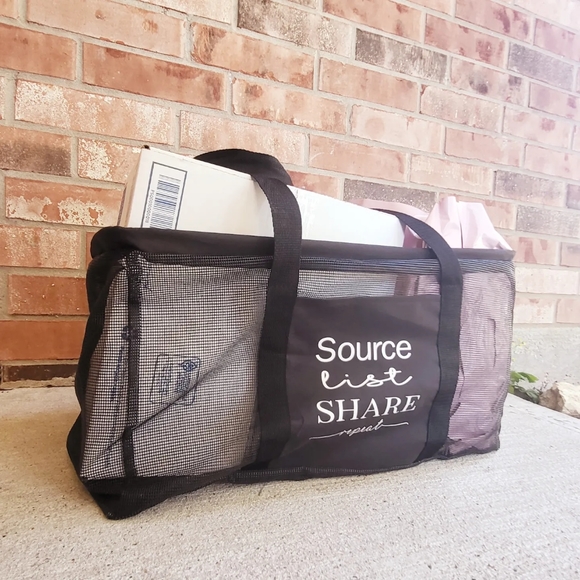 WELCOME. 💕 I'd love for you to use the OFFER button ☺️ - Picture 11 of 16